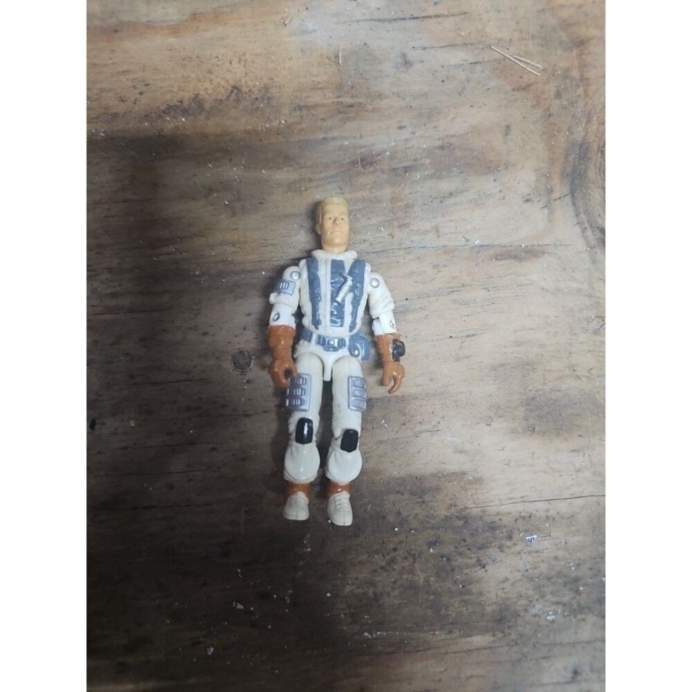 GI Joe Street Fighter Movie Series Arctic Assault Guile Figure Vintage 1994